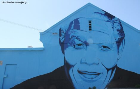 Nelson Mandela Sculptures & Art [6]