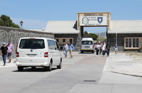 Robben Island Tour & Pictures (16)